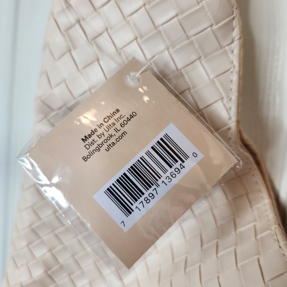Ulta Basket Weave Woven Bag Purse Tote Cream Off White NWT - Picture 2 of 6